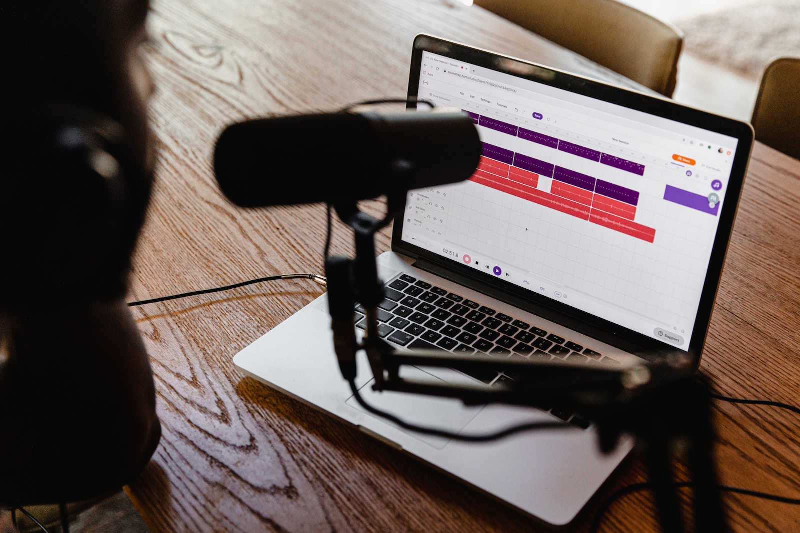 Podcasting Tips To Start A Successful Podcast In 2023