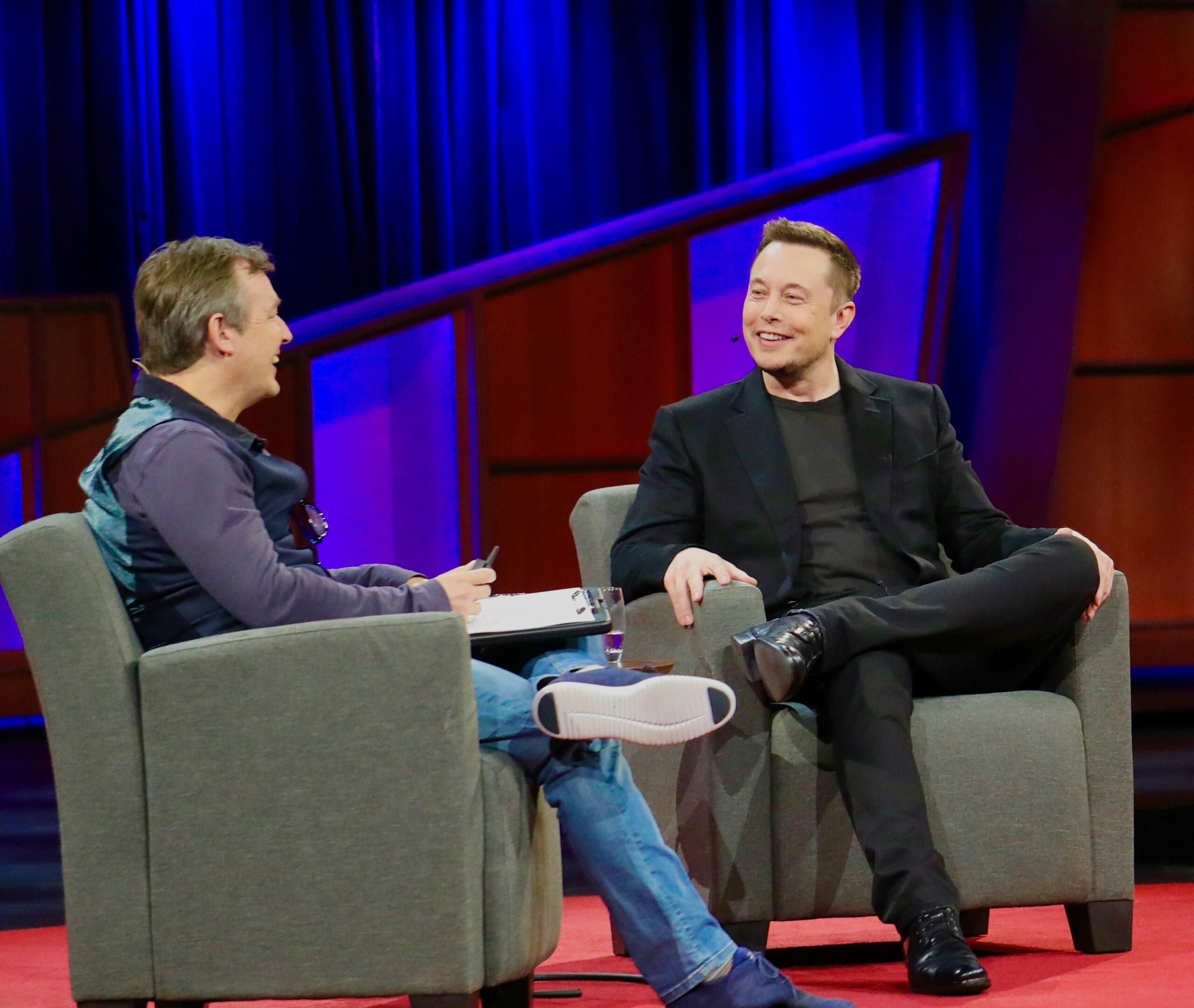 elon_musk_and_chris_anderson_at_ted_2017_283348631763429-3040920